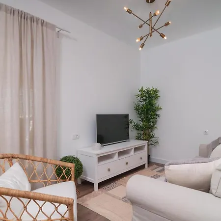 4 Bedroom Beautiful In Holiday home Sevid