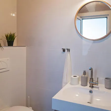 4 Bedroom Beautiful In