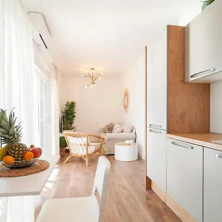 Holiday home 4 Bedroom Beautiful In *